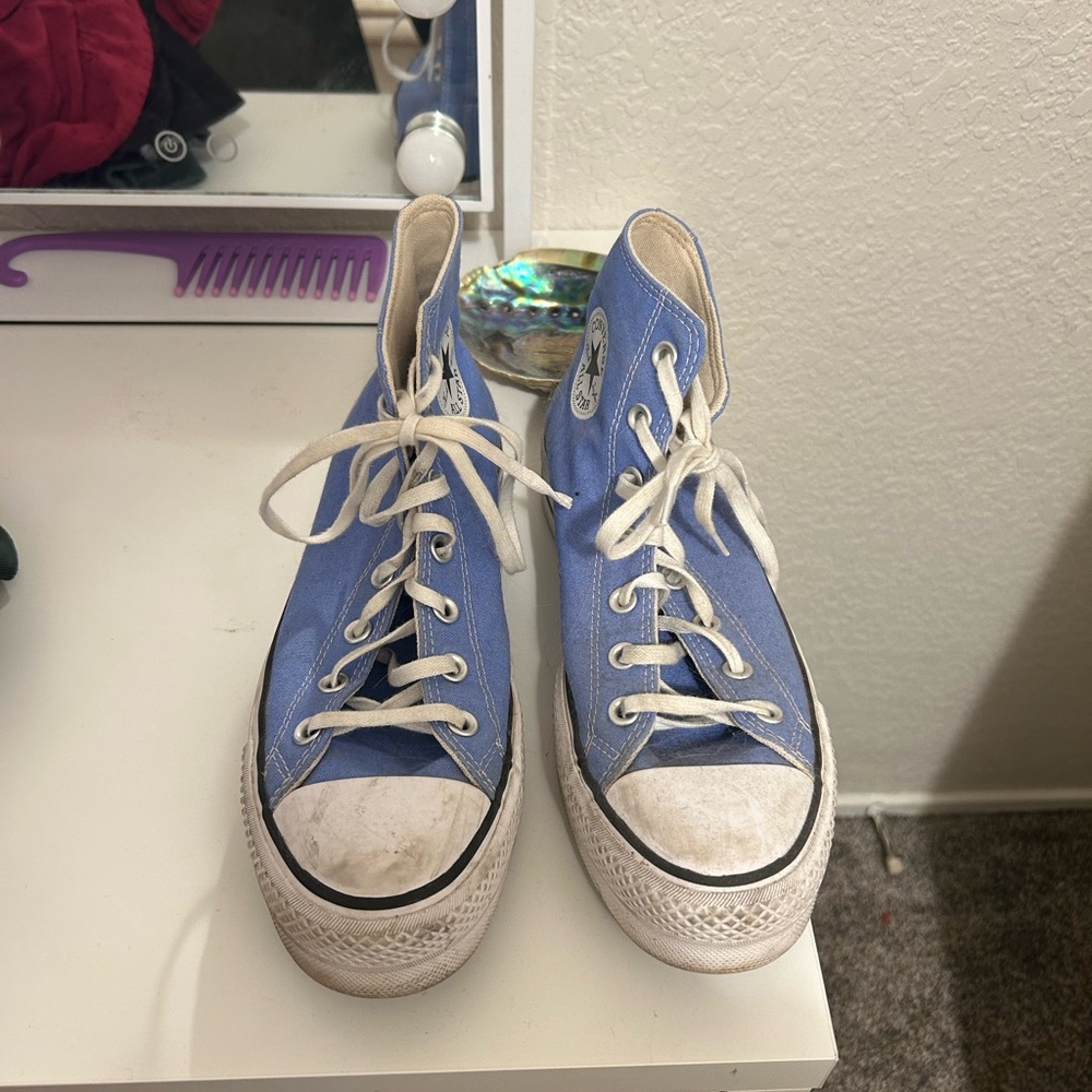 Converse platforms Size 9 women’s